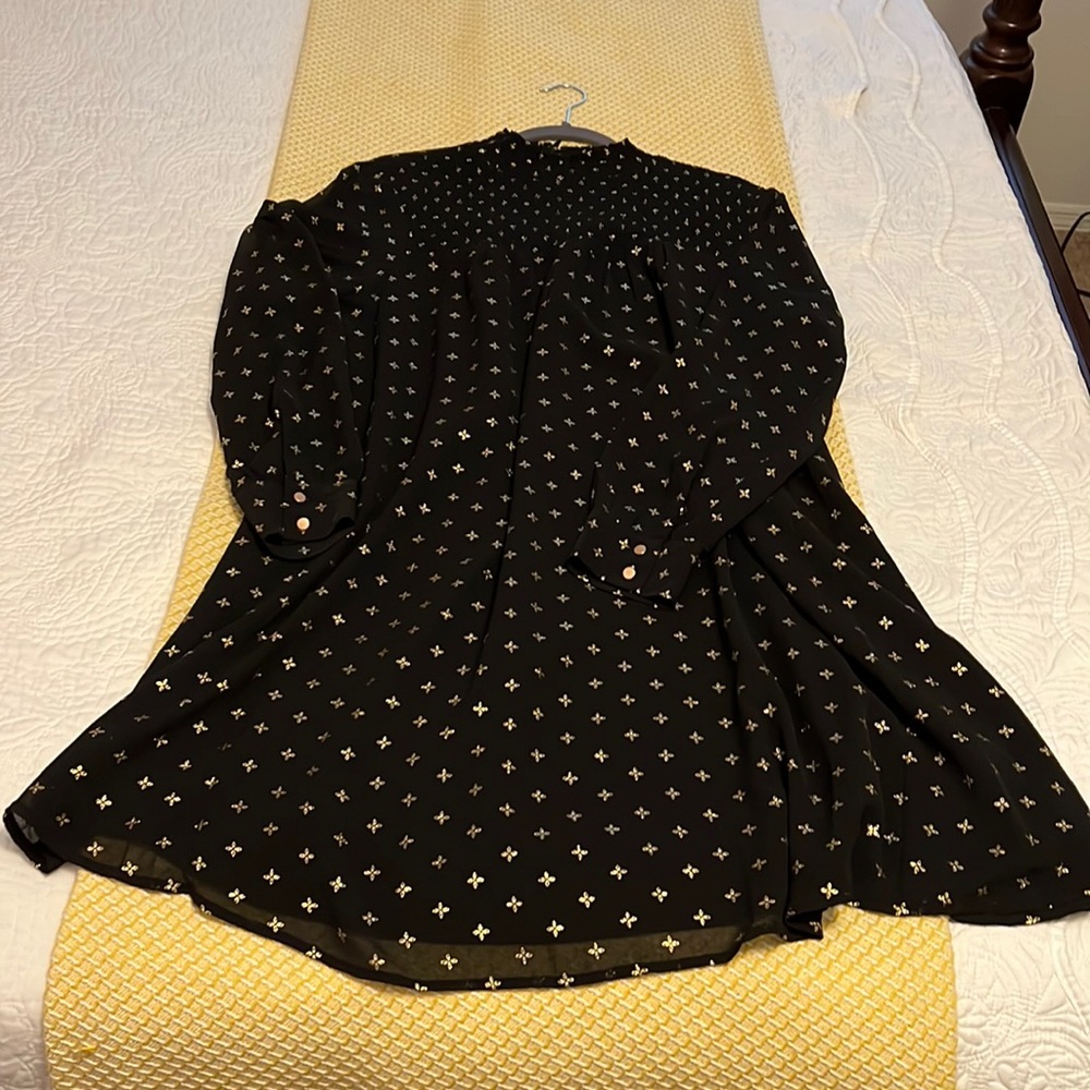 NEVER BEEN WORN- Womens dress